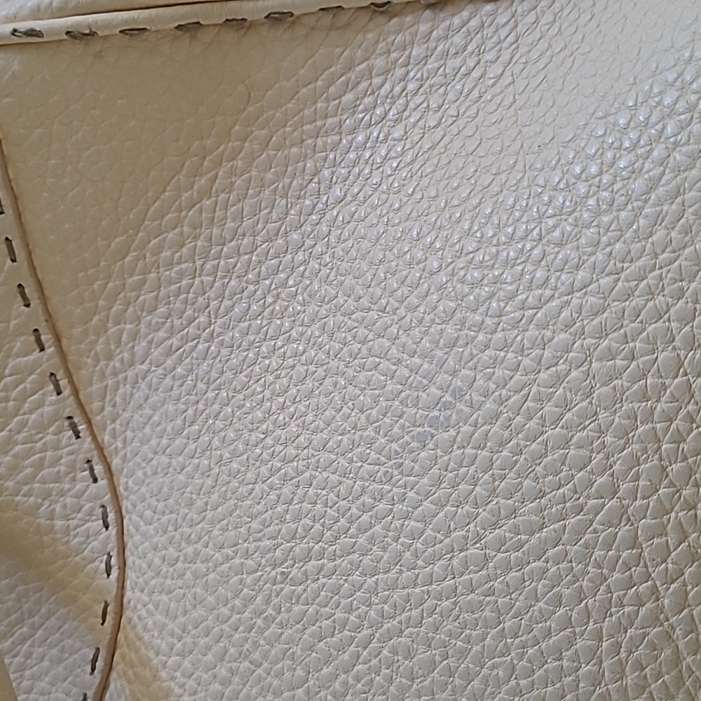 FENDI Cream pebbled Leather Handbag - Picture 12 of 12
